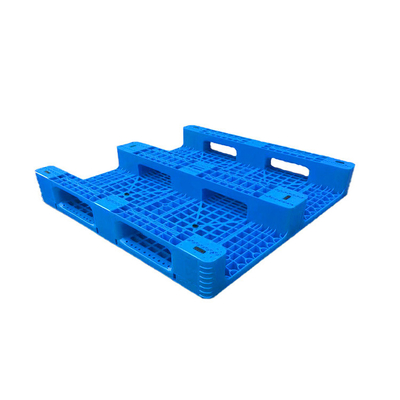 โรงงานอาหาร 1100 X 1100 พาเลทพลาสติก HDPE สีน้ำเงิน ผู้จัดจำหน่ายพาเลทพลาสติกรีไซเคิล 100%
