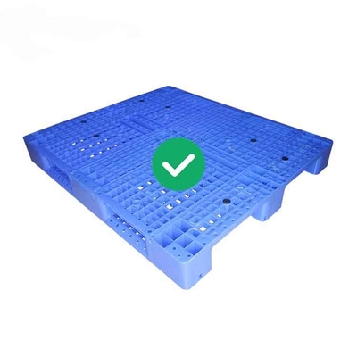 พาเลทพลาสติกคลังสินค้าวางซ้อนกันได้ PE 2000Kg โหลดไดนามิก 130x110