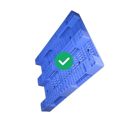 พาเลทพลาสติกคลังสินค้าวางซ้อนกันได้ PE 2000Kg โหลดไดนามิก 130x110